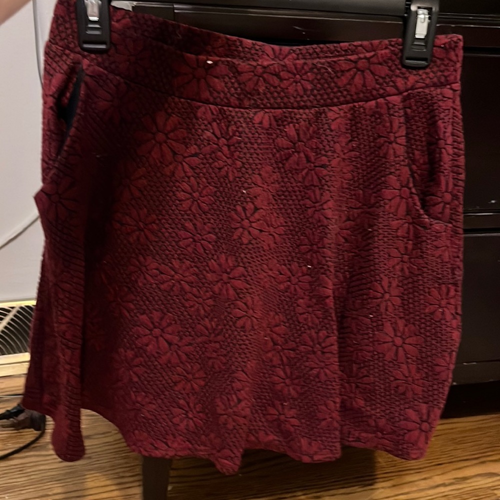Joe B maroon skirt. size L